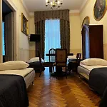 Florian 6 Apartment